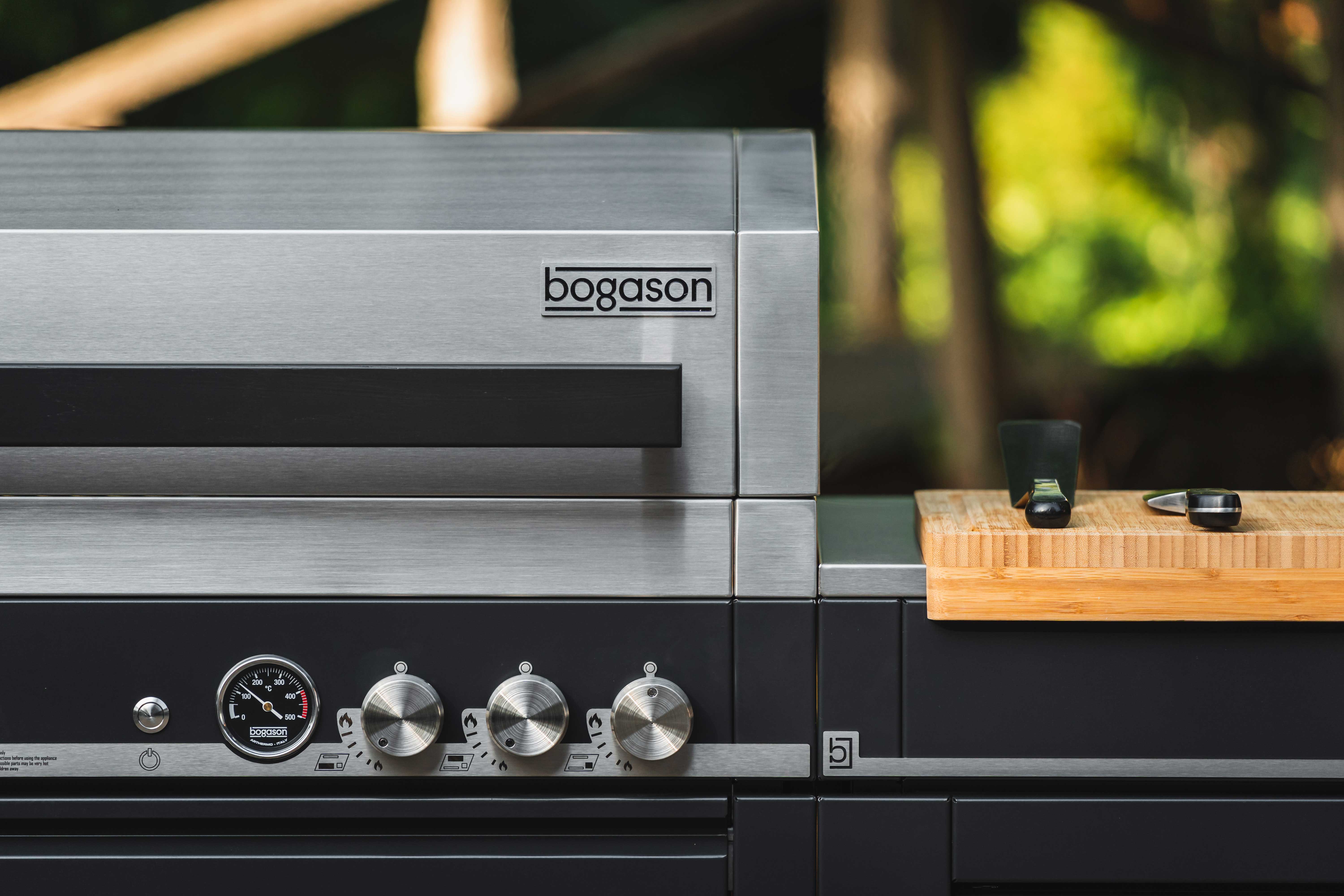 Bogason Quasar Outdoor-Grill in RAL7021 Anthrazit