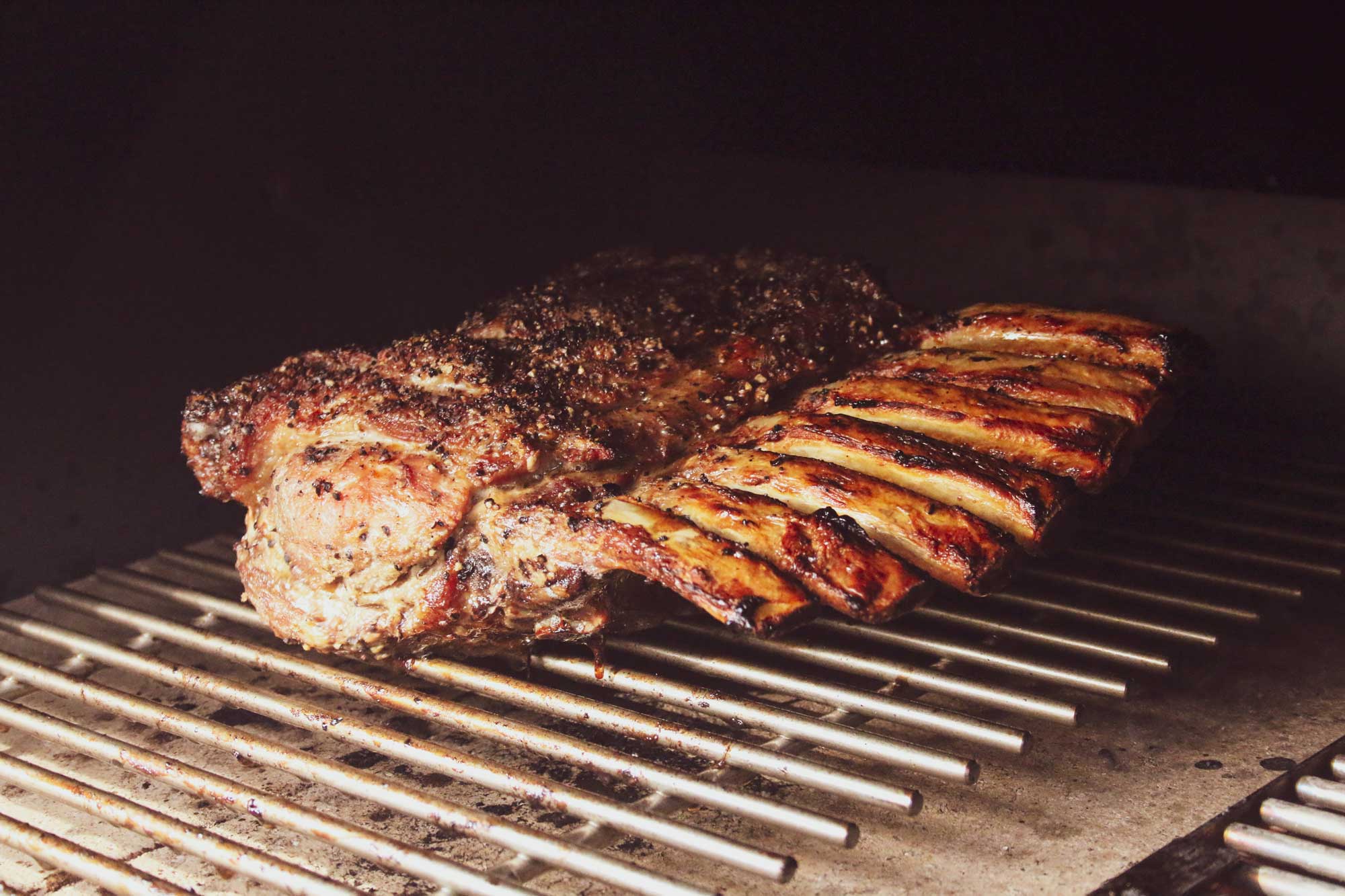 Holzbackofen im Garten