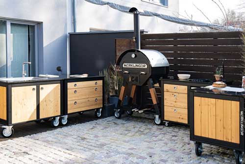 Merklinger Terrasse: Modulküche mit Backofen; 3-Schubladen-Modul IRMI auf Rollen