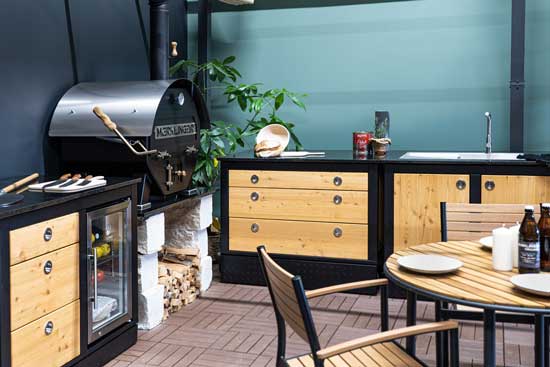 Merklinger Showroom: MERKLINGER Ofen mit Modulen; Fokus auf 3-Schubladen-Modul IRMI